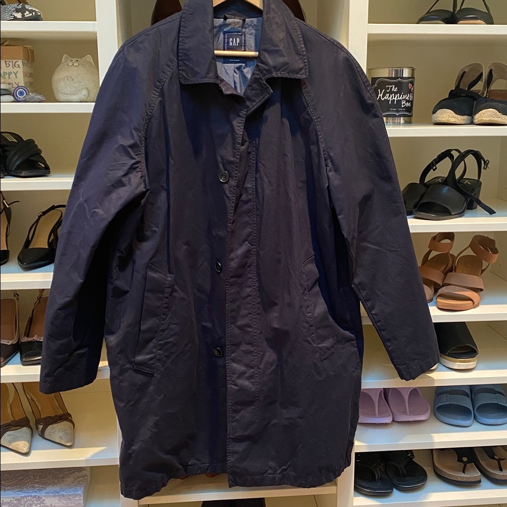 GAP Navy Blue Coat!  EUC. Size XL